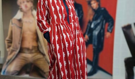 Nouvelle robe rouge en voile de coton disponible en boutique MAC DOUGLAS à Toulouse